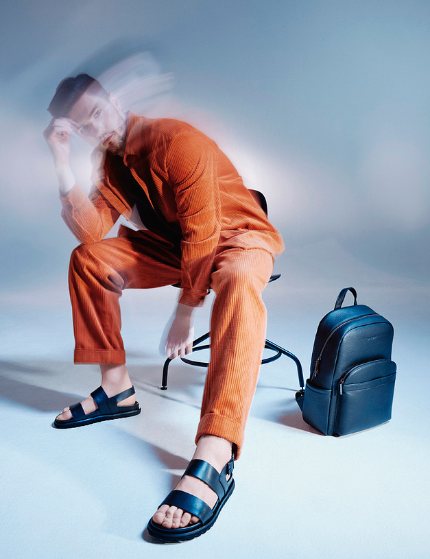 Черные кожаные мужские сандалии MASCOTTE 128-413061-0102 | ракурс 1