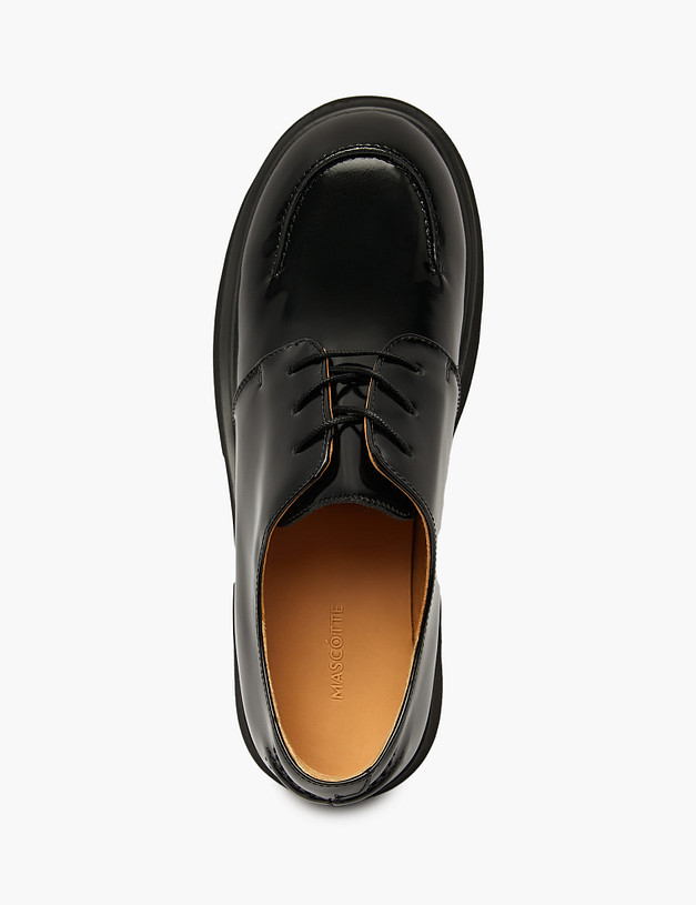 Черные женские лакированные дерби MASCOTTE 58-410811-0102 | ракурс 4 Черные женские лакированные дерби MASCOTTE 58-410811-0102 | ракурс 4
