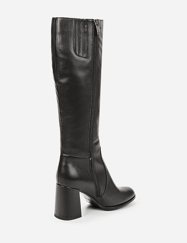 Черные женские сапоги на каблуке MASCOTTE 38-822522-0102 | ракурс 4