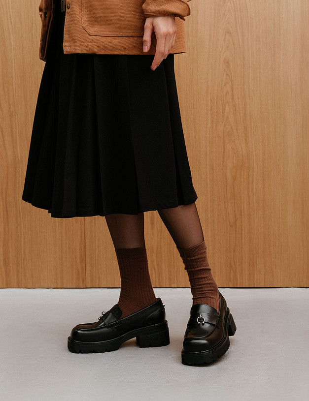 Черные женские лоферы на массивной подошве MASCOTTE 58-420711-0102 | ракурс 2