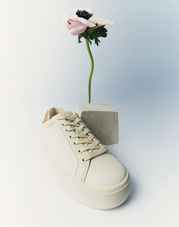 Молочные женские кеды 2990₽