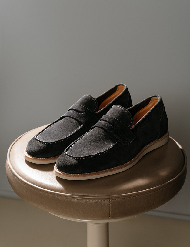 Серые мужские лоферы MASCOTTE 128-513021-3286M | ракурс 1 Серые мужские лоферы MASCOTTE 128-513021-3286M | ракурс 1