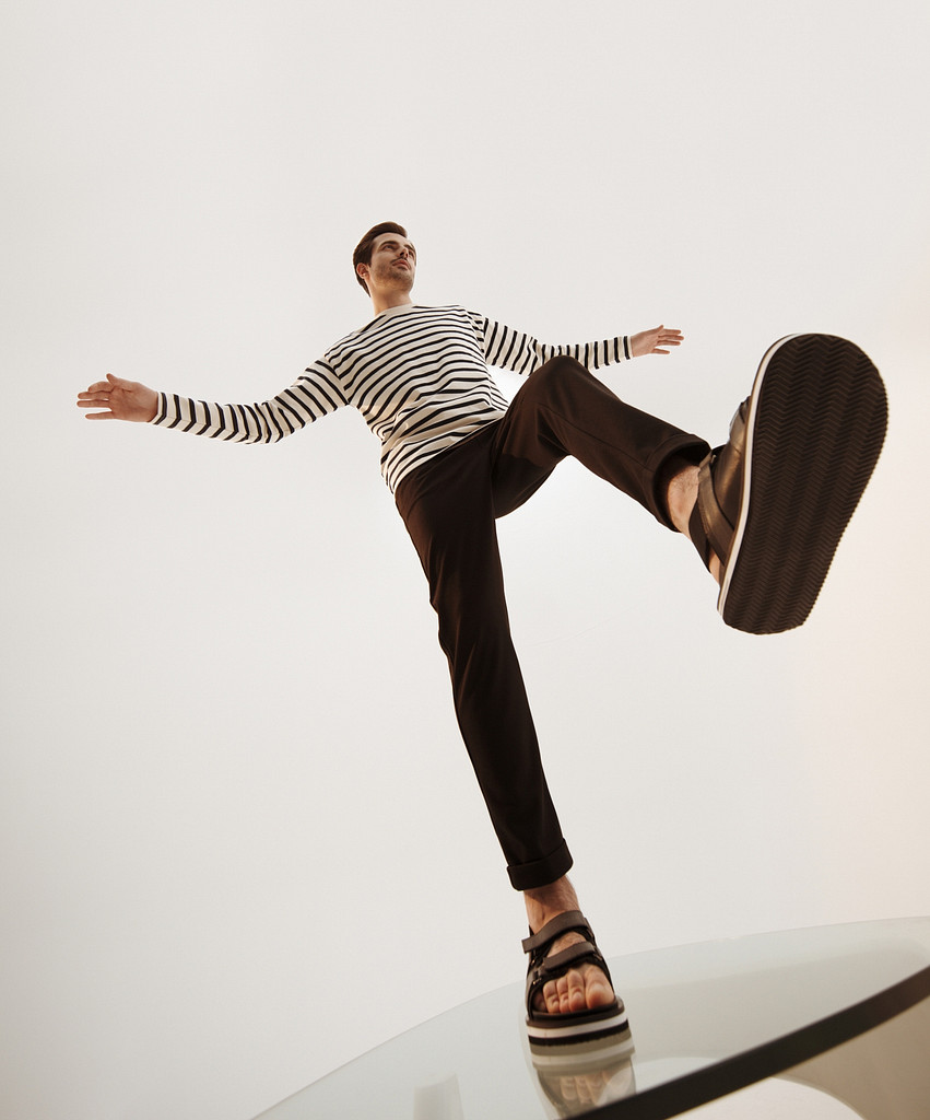 ПОКОРЯЯ ВЫСОТЫ