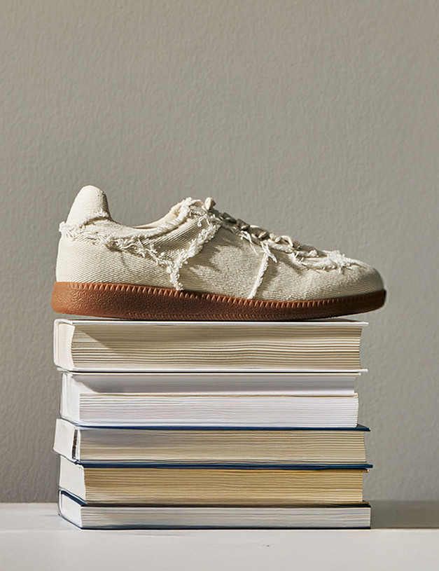 Молочные женские кеды MASCOTTE 234-416821-0201 | ракурс 1