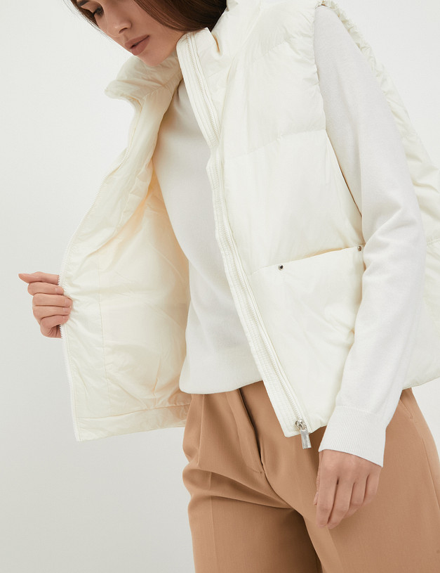 Белый женский жилет MASCOTTE 234-3320-2401 | ракурс 4 Белый женский жилет MASCOTTE 234-3320-2401 | ракурс 4