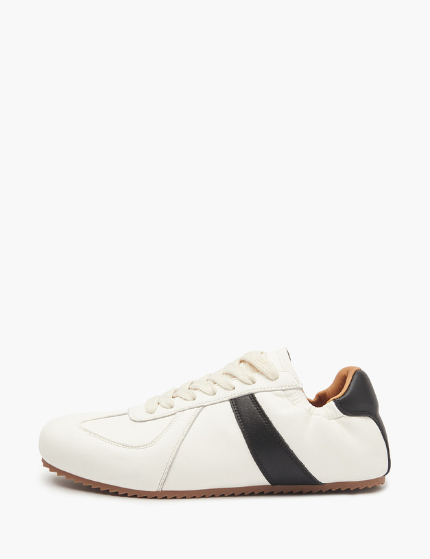 Молочные женские кроссовки MASCOTTE 234-512411-0601 | ракурс 2 Молочные женские кроссовки MASCOTTE 234-512411-0601 | ракурс 2