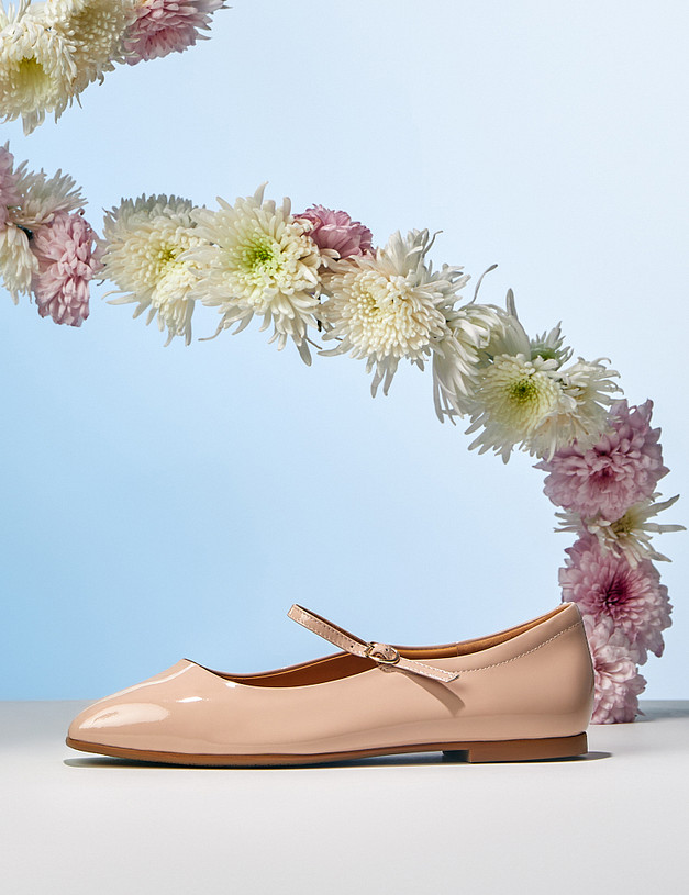 Бежевые женские лакированные балетки MASCOTTE 58-513311-3719M | ракурс 1