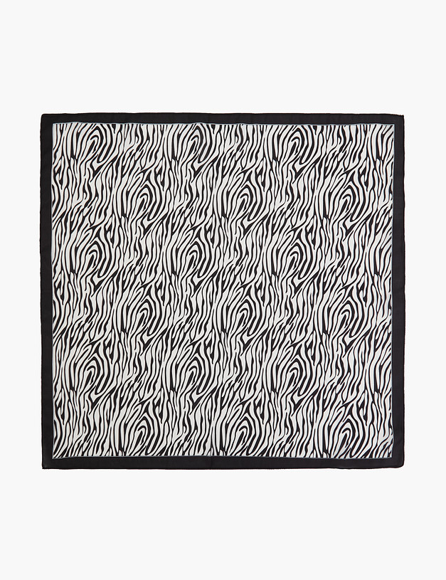 Черный женский платок MASCOTTE 763-3210-2402 | ракурс 2 Черный женский платок MASCOTTE 763-3210-2402 | ракурс 2