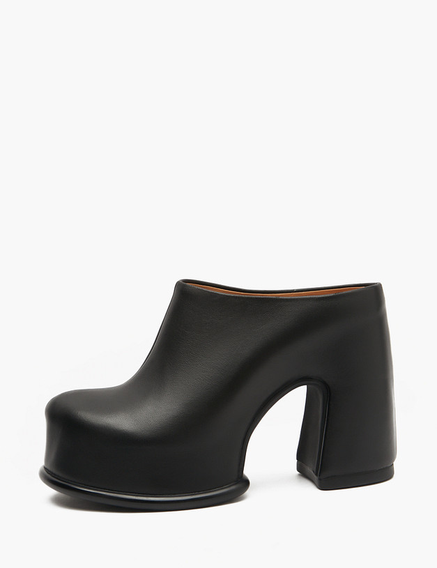 Черные кожаные женские сабо на массивном каблуке MASCOTTE 234-4244412-0502 | ракурс 1 Черные кожаные женские сабо на массивном каблуке MASCOTTE 234-4244412-0502 | ракурс 1