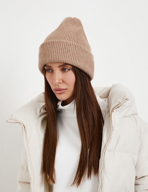 Бежевая женская шапка-бини MASCOTTE 998-5209-7508 | ракурс 1