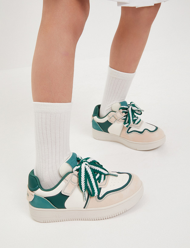 Бежевые детские кеды с зелеными встаками MASCOTTE 98-412421-0601 | ракурс 2 Бежевые детские кеды с зелеными встаками MASCOTTE 98-412421-0601 | ракурс 2