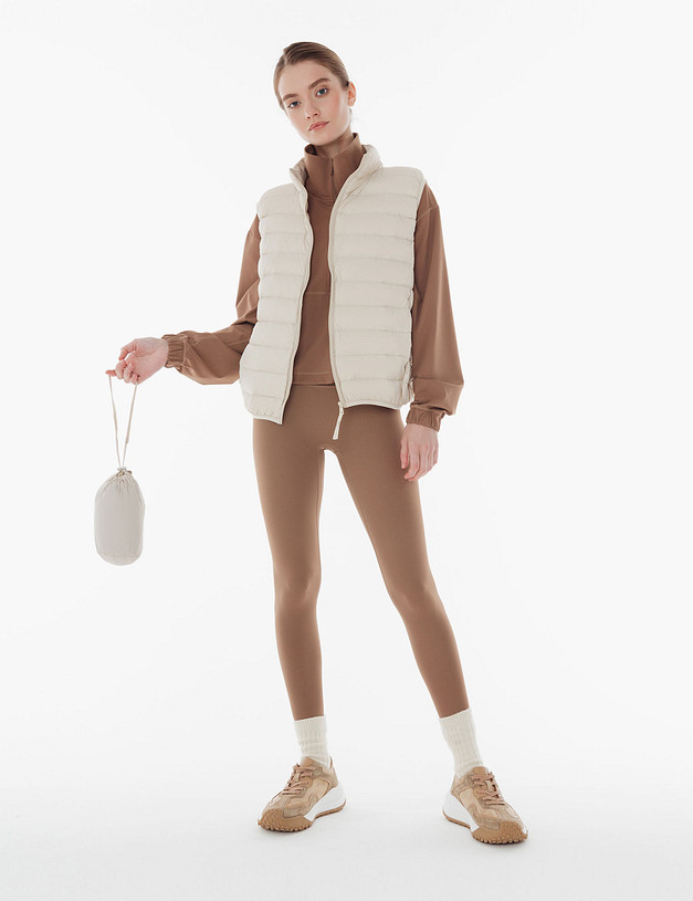 Бежевый женский жилет на молнии MASCOTTE 234-3167-2401 | ракурс 1 Бежевый женский жилет на молнии MASCOTTE 234-3167-2401 | ракурс 1