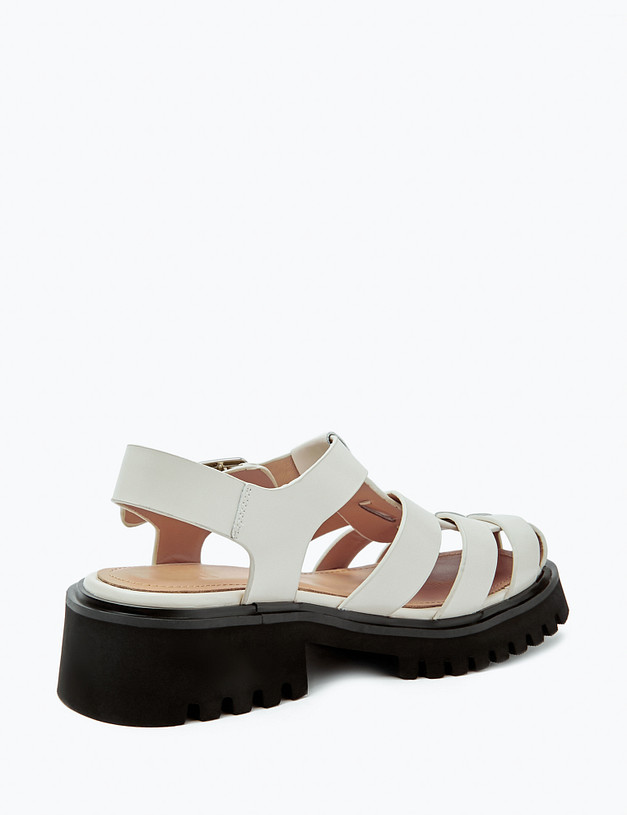 Молочные женские сандалии MASCOTTE 58-411811-0101 | ракурс 4
