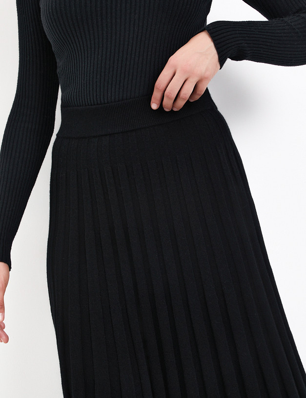 Черная женская юбка из шерсти MASCOTTE 852-4222-502 | ракурс 4 Черная женская юбка из шерсти MASCOTTE 852-4222-502 | ракурс 4