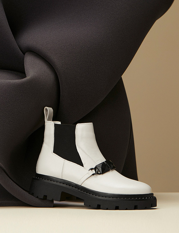 Молочные женские челси MASCOTTE 233-3201721-7115M | ракурс 1