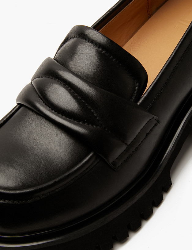 Черные женские лоферы  MASCOTTE 58-411911-0102 | ракурс 7 Черные женские лоферы  MASCOTTE 58-411911-0102 | ракурс 7