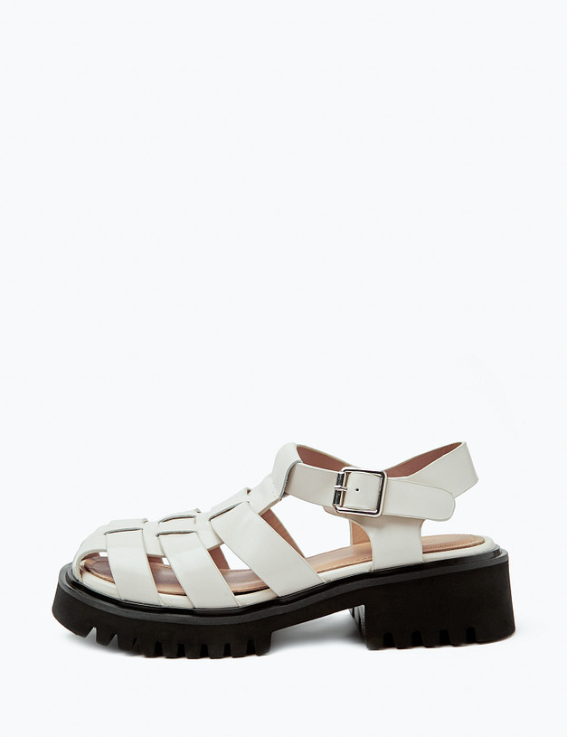 Молочные женские сандалии MASCOTTE 58-411811-0101 | ракурс 2
