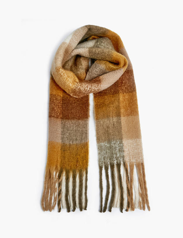 Коричневый объемный женский шарф MASCOTTE 766-2218-2409 | ракурс 2 Коричневый объемный женский шарф MASCOTTE 766-2218-2409 | ракурс 2