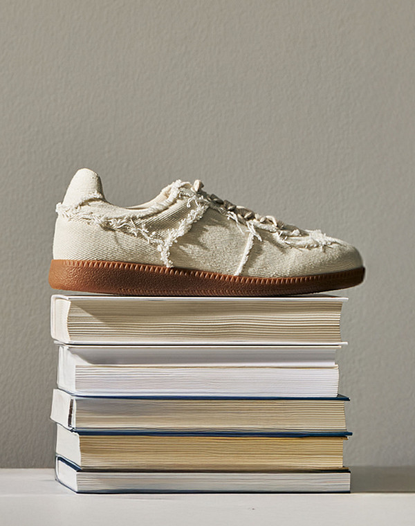 Молочные женские кеды 12990₽