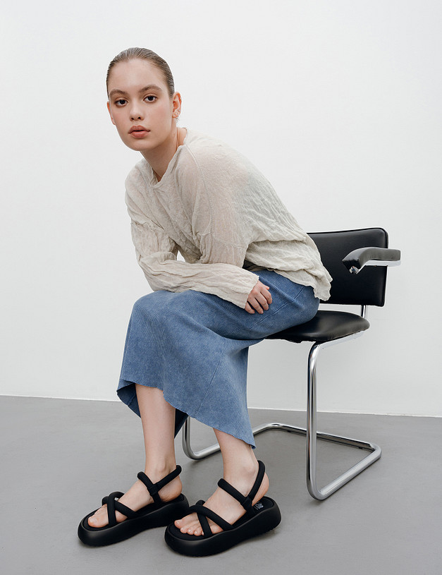 Черные женские сандалии MASCOTTE 234-411661-0602 | ракурс 1