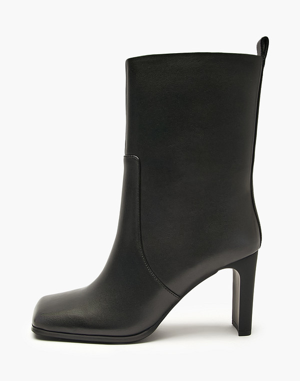 Черные женские ботильоны 10990₽