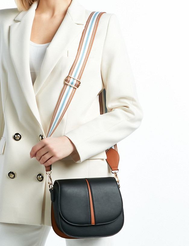 Черная женская сумка-седло MASCOTTE 626-2107-602 | ракурс 1 Черная женская сумка-седло MASCOTTE 626-2107-602 | ракурс 1