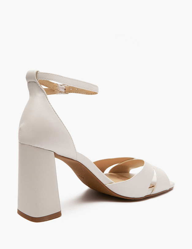 Белые женские босоножки MASCOTTE 25-512511-0601 | ракурс 3