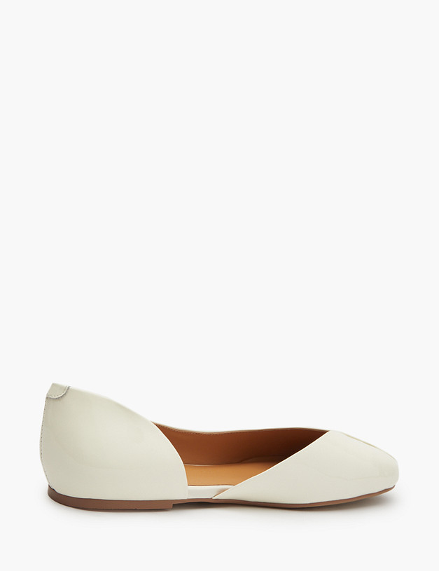 Молочные лакированные женские балетки MASCOTTE 126-512911-3778M | ракурс 5