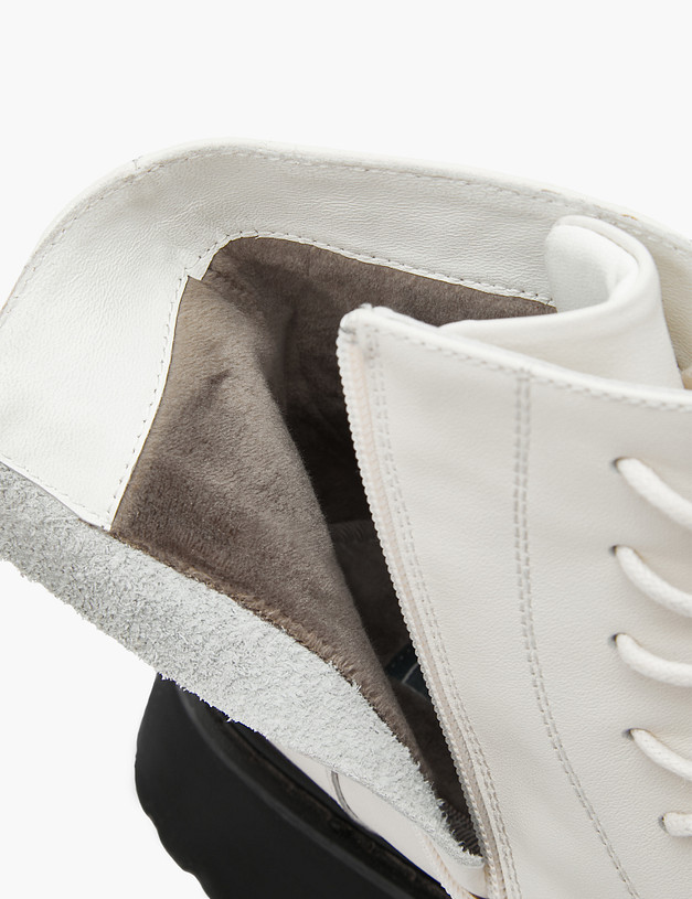 Молочные женские ботинки на черной подошве MASCOTTE 58-3203322-7115M | ракурс 7