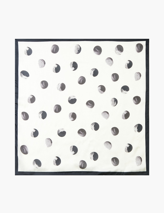 Белый женский платок MASCOTTE 700-2106-2401 | ракурс 2 Белый женский платок MASCOTTE 700-2106-2401 | ракурс 2