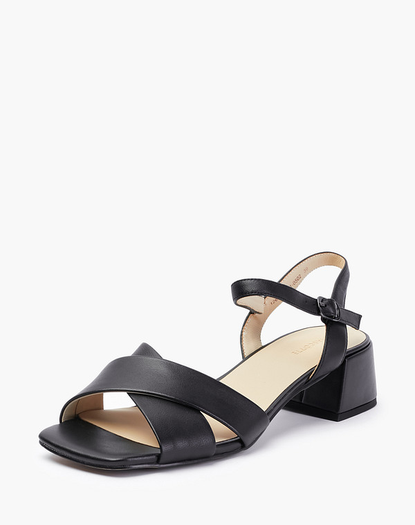 126-213611-0502 Туфли летние женские нат.кожа/нат.кожа черн, Mascotte