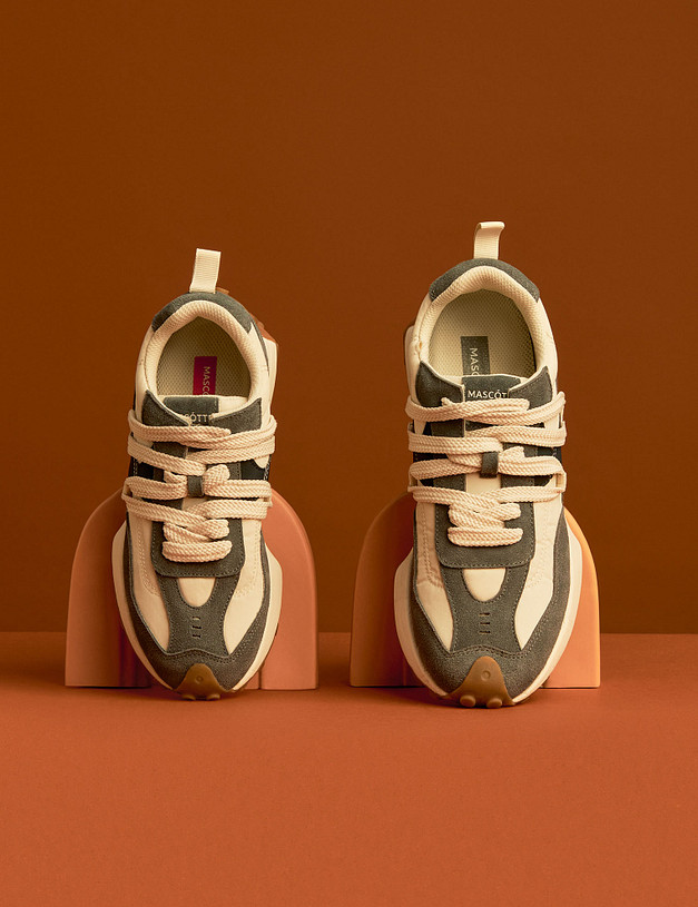 Серые мужские кроссовки с синими вставками MASCOTTE 128-310321-0210 | ракурс 1 Серые мужские кроссовки с синими вставками MASCOTTE 128-310321-0210 | ракурс 1