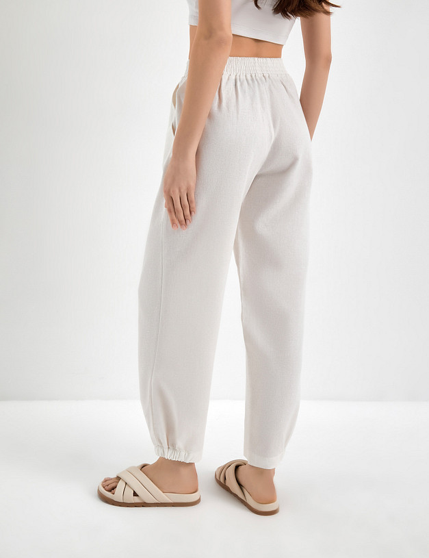 Женские льняные брюки-джоггеры белого цвета MASCOTTE 790-3118-2701 | ракурс 7