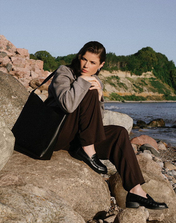 Черная женская сумка 10990₽