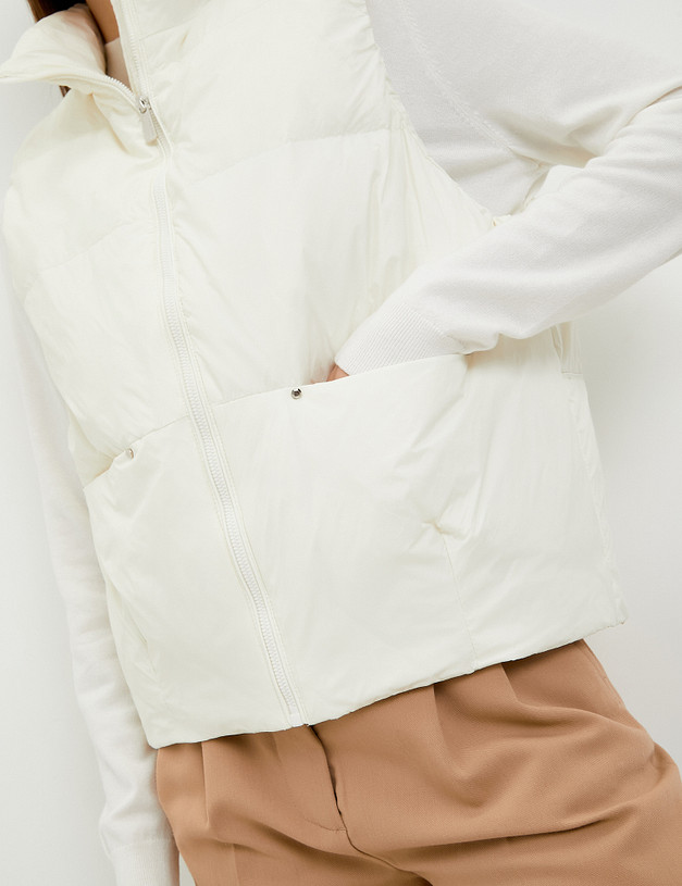 Белый женский жилет MASCOTTE 234-3320-2401 | ракурс 6 Белый женский жилет MASCOTTE 234-3320-2401 | ракурс 6