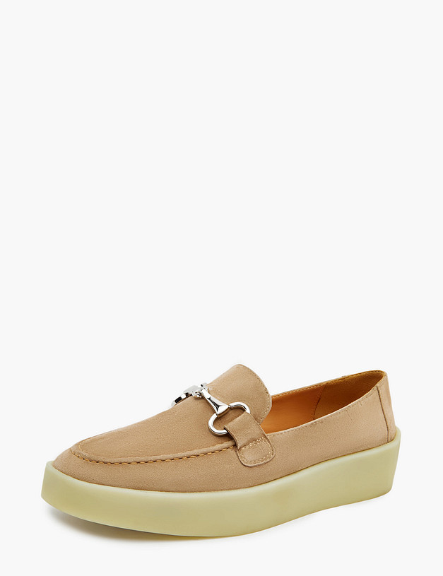 Бежевые женские лоферы из велюра MASCOTTE 22-3180211-3671M | ракурс 2 Бежевые женские лоферы из велюра MASCOTTE 22-3180211-3671M | ракурс 2