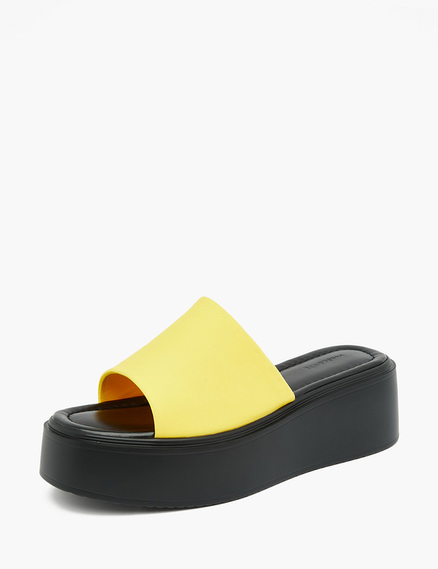 Желтые женские сабо на платформе MASCOTTE 233-3183723-2418 | ракурс 2 Желтые женские сабо на платформе MASCOTTE 233-3183723-2418 | ракурс 2