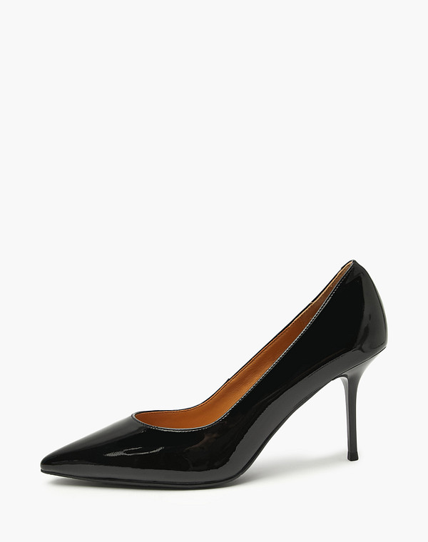 Черные женские лакированные туфли 8990₽