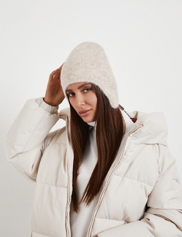 Бежевая женская шапка из шерсти альпаки MASCOTTE 998-5204-7508 | ракурс 1 Бежевая женская шапка из шерсти альпаки MASCOTTE 998-5204-7508 | ракурс 1