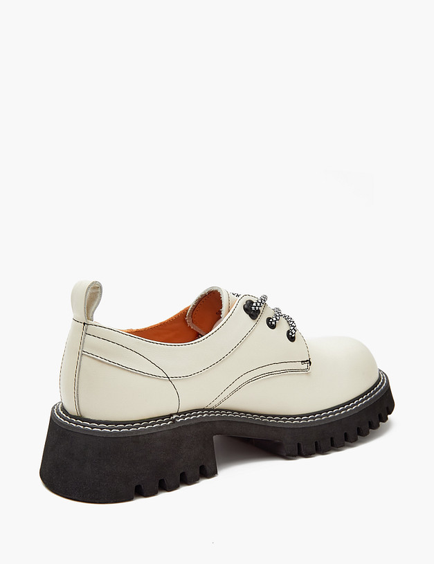 Белые кожаные женские дерби MASCOTTE 58-410611-7115M | ракурс 3 Белые кожаные женские дерби MASCOTTE 58-410611-7115M | ракурс 3