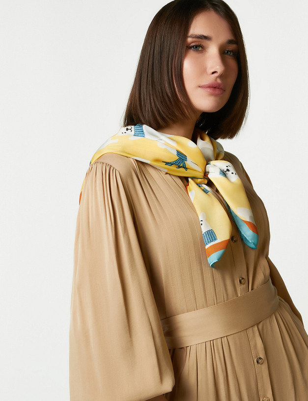 Желтый женский платок MASCOTTE 700-2107-2418 | ракурс 1 Желтый женский платок MASCOTTE 700-2107-2418 | ракурс 1