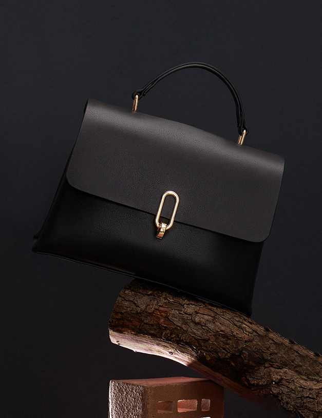 Черная кожаная женская сумка MASCOTTE 604-2207-602 | ракурс 2