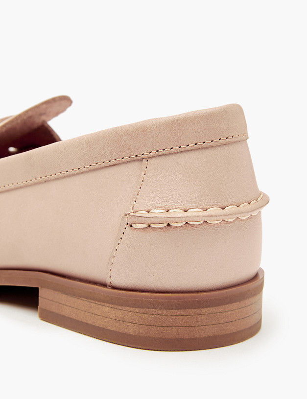 Бежевые женские лоферы из натуральной кожи MASCOTTE 22-4121091-0108 | ракурс 6 Бежевые женские лоферы из натуральной кожи MASCOTTE 22-4121091-0108 | ракурс 6