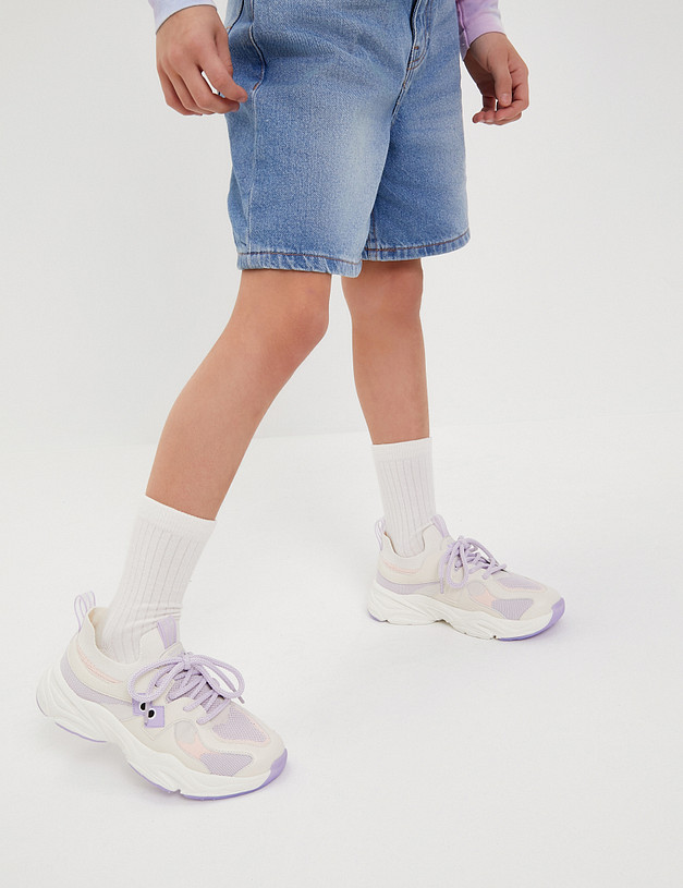 Молочные кроссовки для девочек с фиолетовыми шнурками MASCOTTE 234-413021-0207 | ракурс 2
