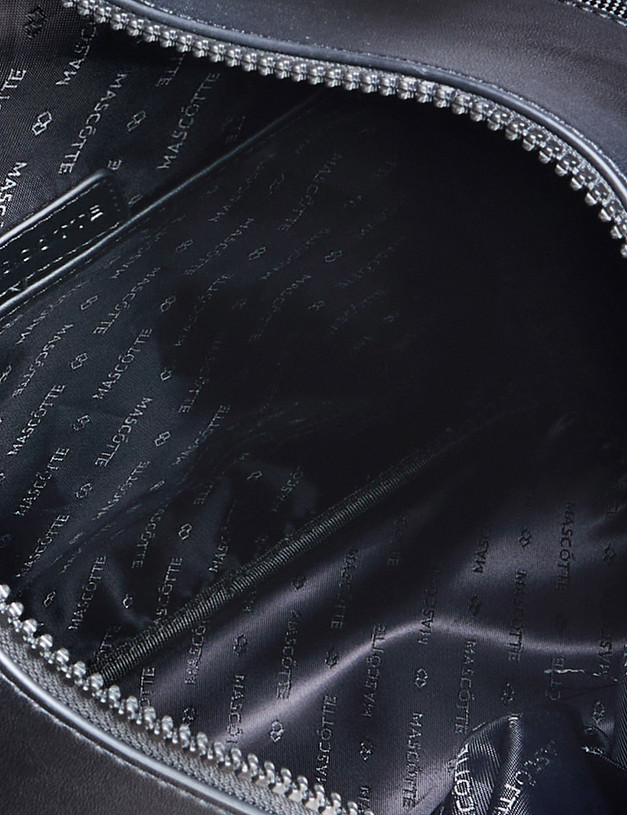 Черный мужской рюкзак MASCOTTE 604-4227-202 | ракурс 4 Черный мужской рюкзак MASCOTTE 604-4227-202 | ракурс 4