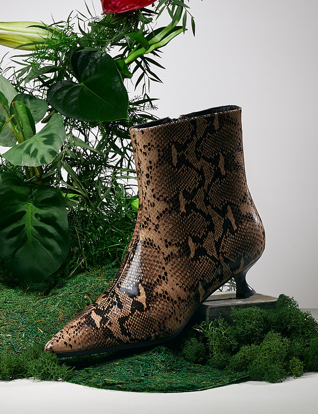 Женские ботильоны со змеиным принтом MASCOTTE 100-510821-0108 | ракурс 1