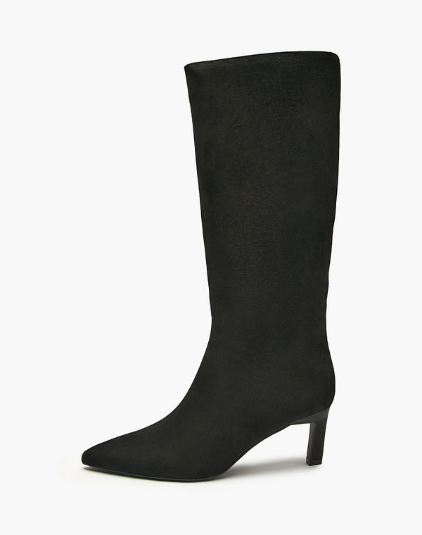 Черные женские сапоги 13990₽