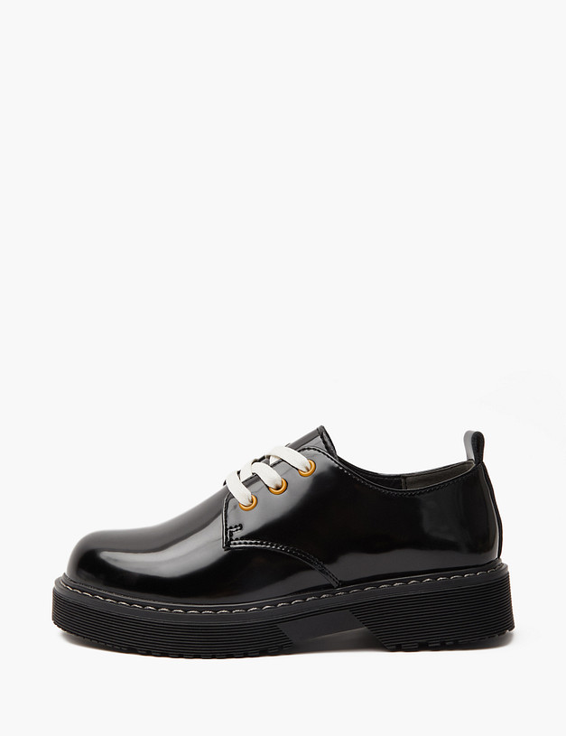 Черные лакированные дерби для девочек MASCOTTE 250-411261-0702 | ракурс 3 Черные лакированные дерби для девочек MASCOTTE 250-411261-0702 | ракурс 3