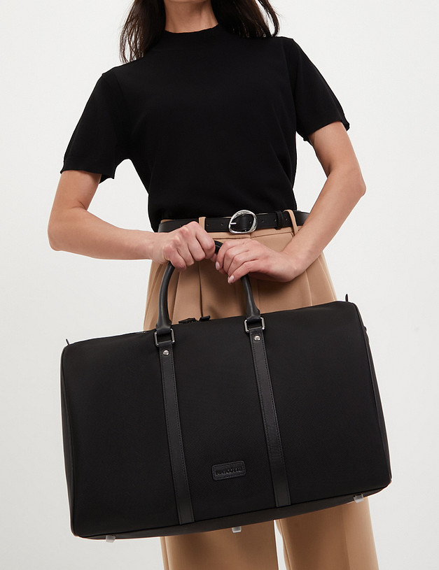 Черная дорожная сумка MASCOTTE 604-4102-202 | ракурс 1 Черная дорожная сумка MASCOTTE 604-4102-202 | ракурс 1