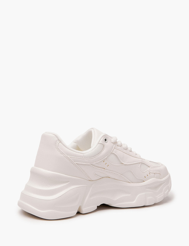 Белые массивные женские кроссовки MASCOTTE 151-310121-0601 | ракурс 3